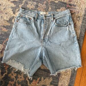 Abercrombie 7” Dad Short High Rise Jeans